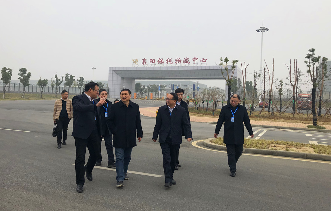 正文黄书交换机.jpg