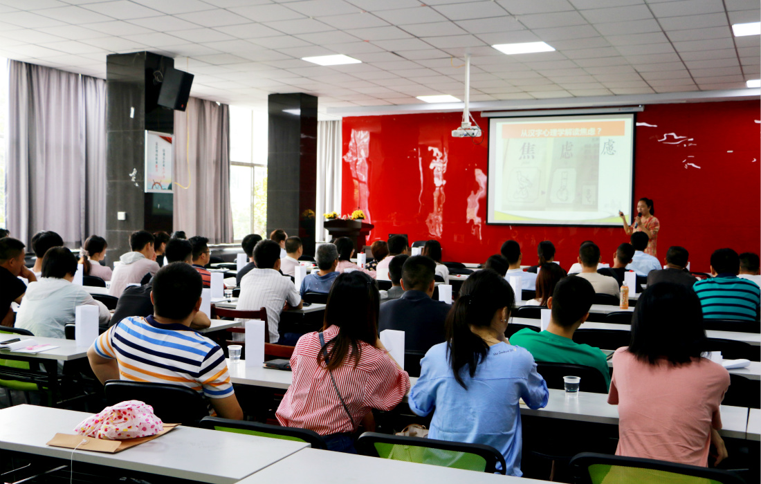 微信图片_20190613174114_meitu_1.jpg