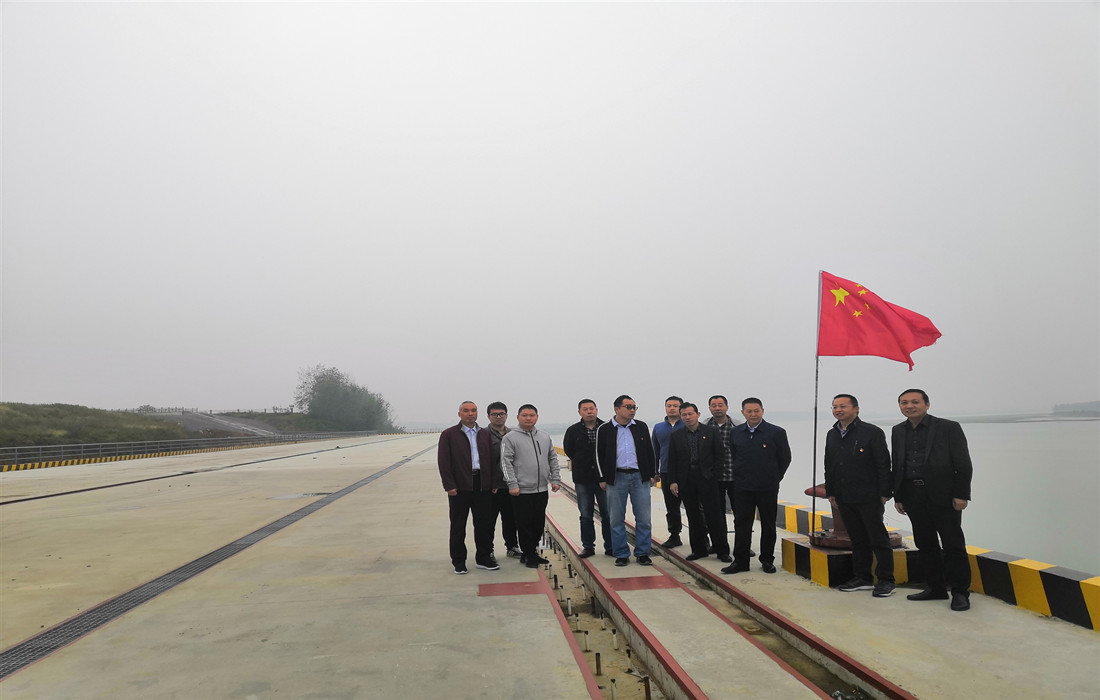 小河港项目基地实地察看_副本.jpg