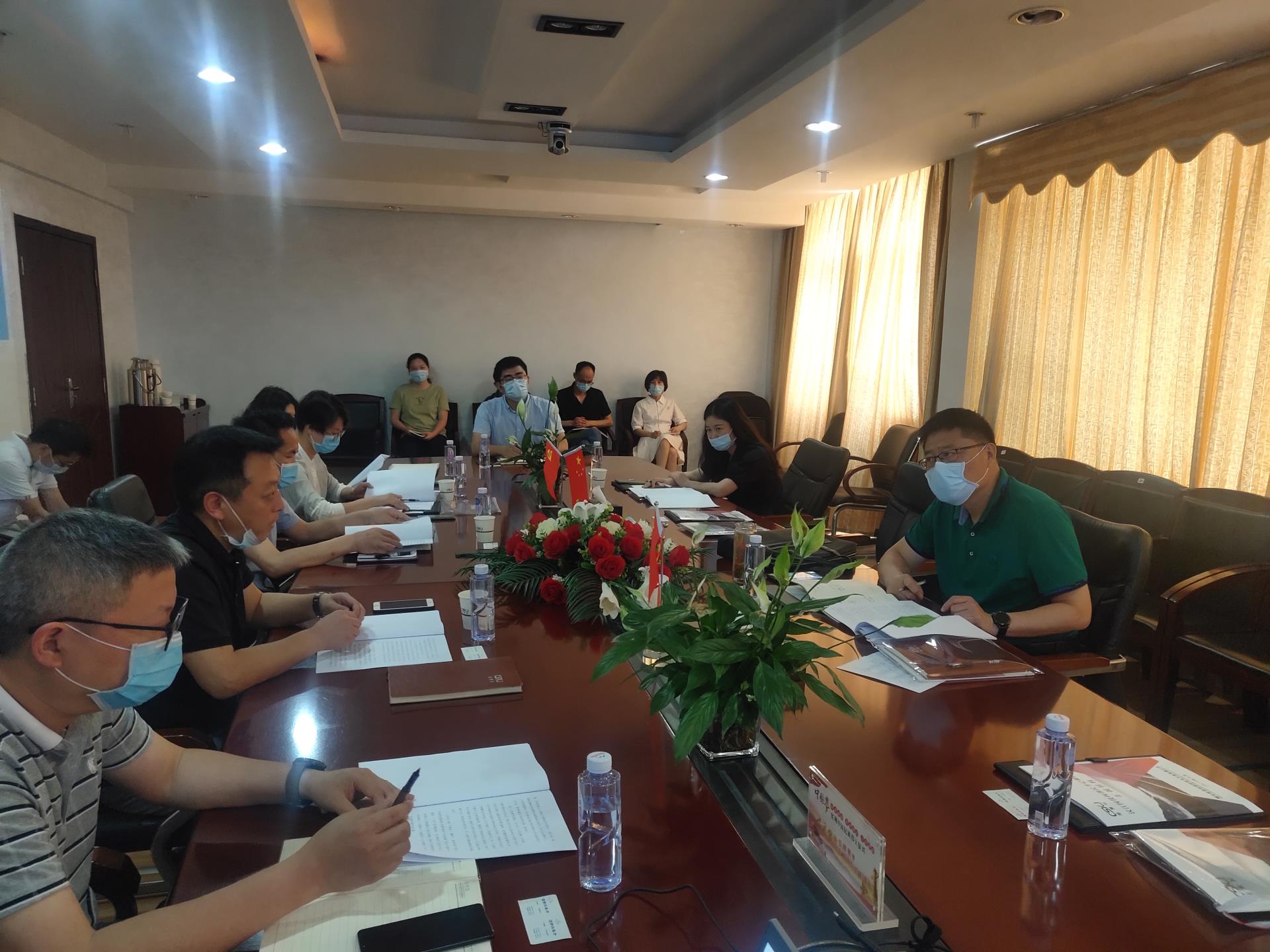 20200603    何书记调研楚晟科公司.jpg