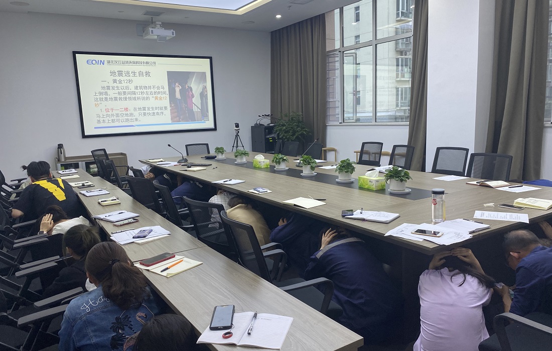 培训照片1.jpg 培训照片1.jpg