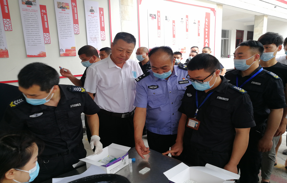 民警3.jpg
