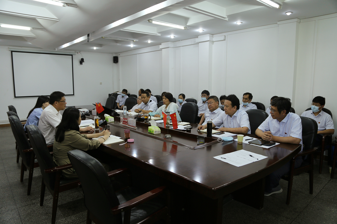 何细民一行到市规划院调研座谈会2.JPG