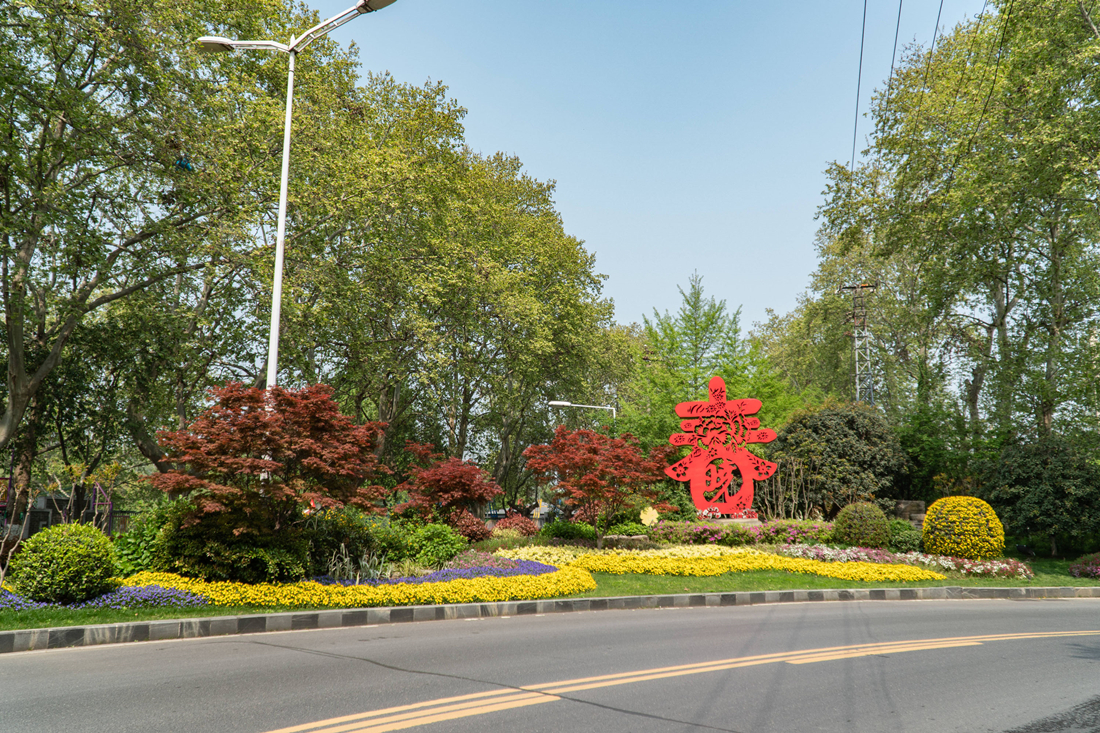 襄樊大道春晓节点南立面实景.jpg