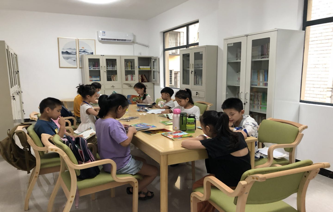 青少年暑期托管志愿服务在恒泰·陈营社区养老服务驿站开班 照片1.jpg