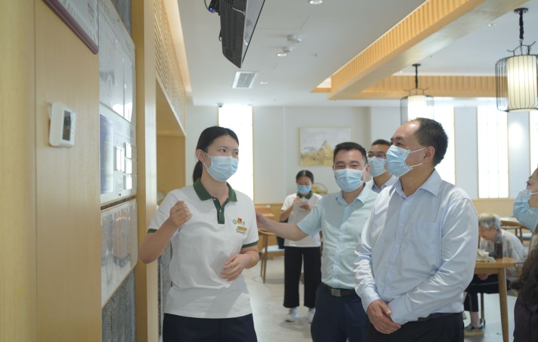 赌博网址大全
为恒泰·悦居长者照护中心一线员工送去慰问3.jpg