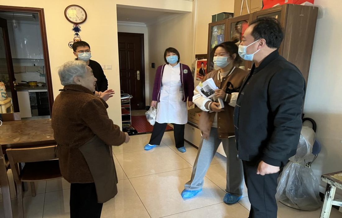 襄阳市民政局对家庭养老床位试点工作照片2.jpg