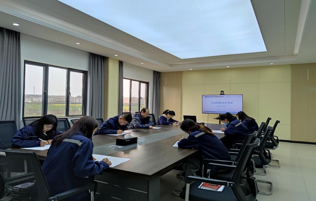 图片2:培训现场.jpg 图片2:培训现场.jpg