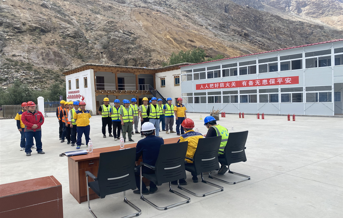 云南德巴项目应急演练2_副本.jpg 云南德巴项目应急演练2_副本.jpg