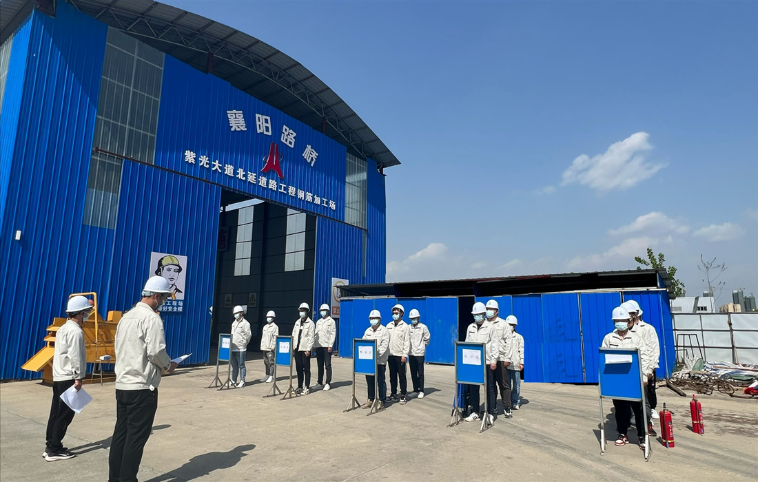 襄阳路桥潜江项目开展消防演练_副本.jpg 襄阳路桥潜江项目开展消防演练_副本.jpg