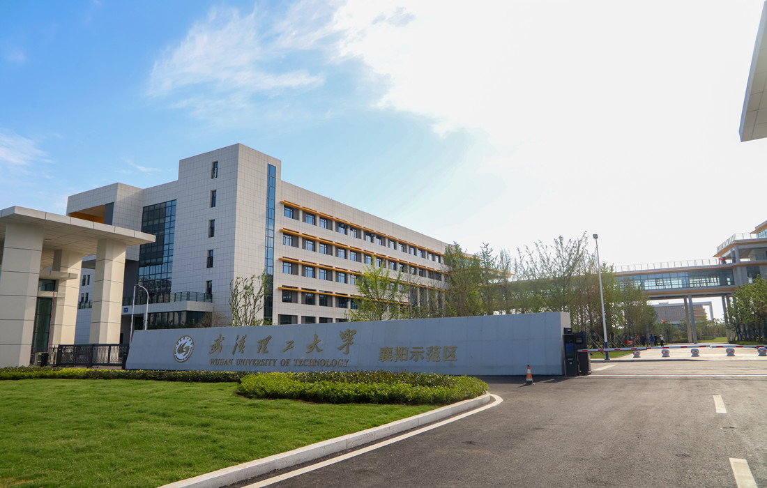 新闻照片.jpg 新闻照片.jpg