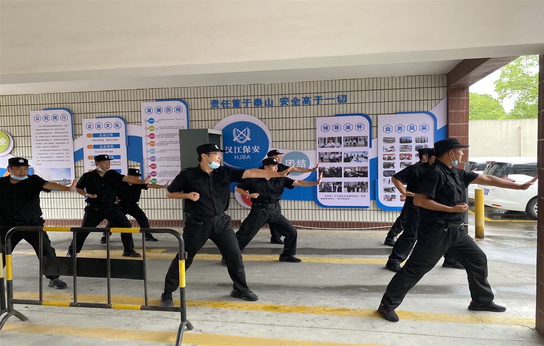 技能练兵3.jpg 技能练兵3.jpg