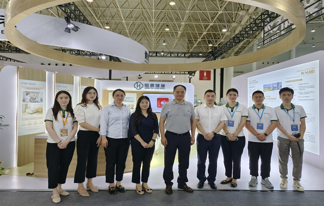 健康共同体，科技创未来——徐勇一行赴武汉参观2022大健康博览会2.jpg