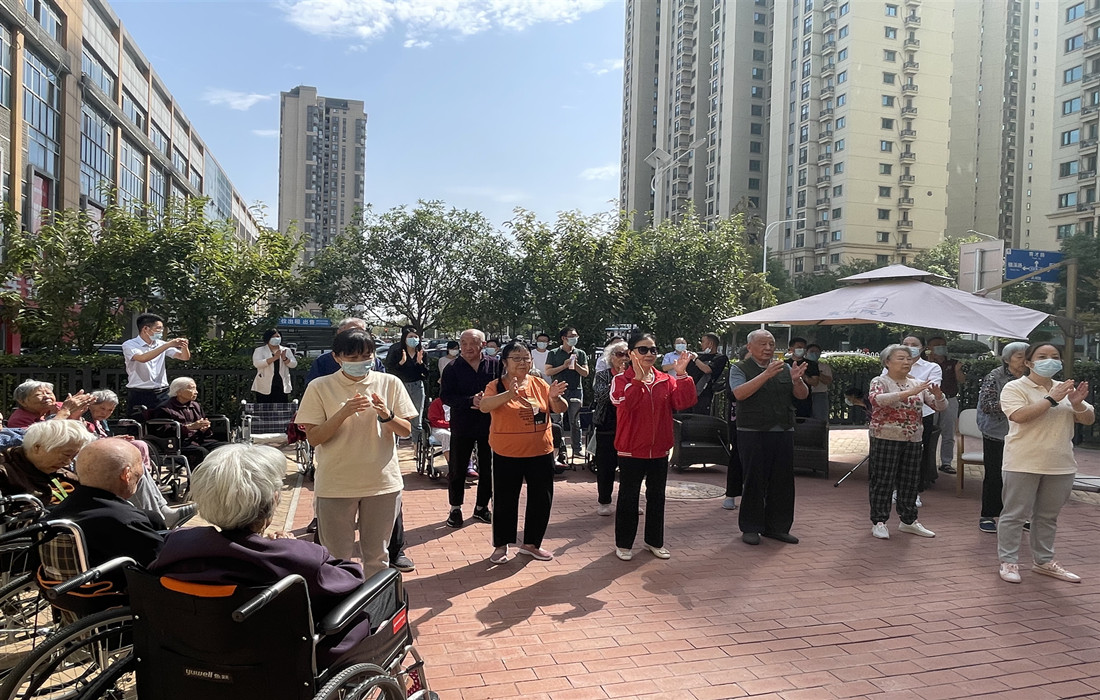 赌博网址大全
第六党支部联合市市场监管局机关一支部、三支部和市信息与标准化所党支部开展9月支部主题党日活动图片4.jpg