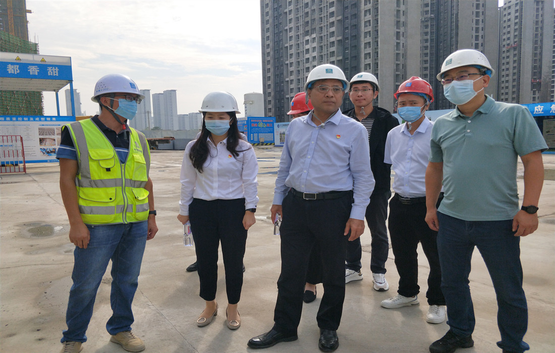 姚爱杰赴襄阳市儿童医院建设项目开展“下基层、察民情、解民忧、暖民心”实践活动图片.jpg 姚爱杰赴襄阳市儿童医院建设项目开展“下基层、察民情、解民忧、暖民心”实践活动图片.jpg