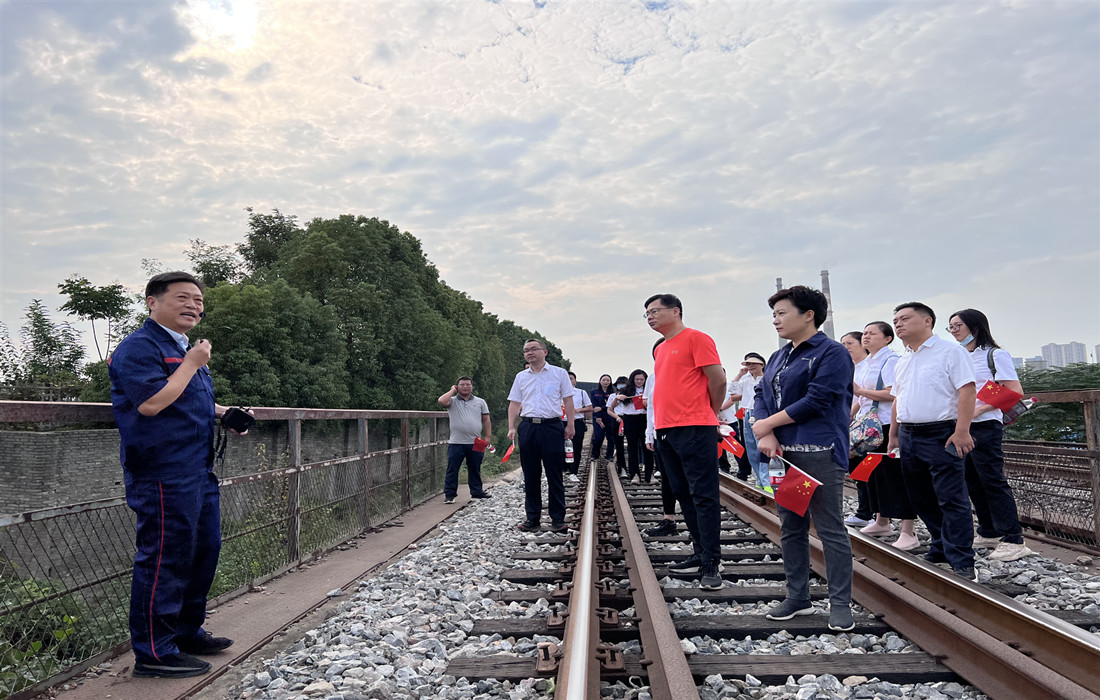 图二.jpg 图二.jpg