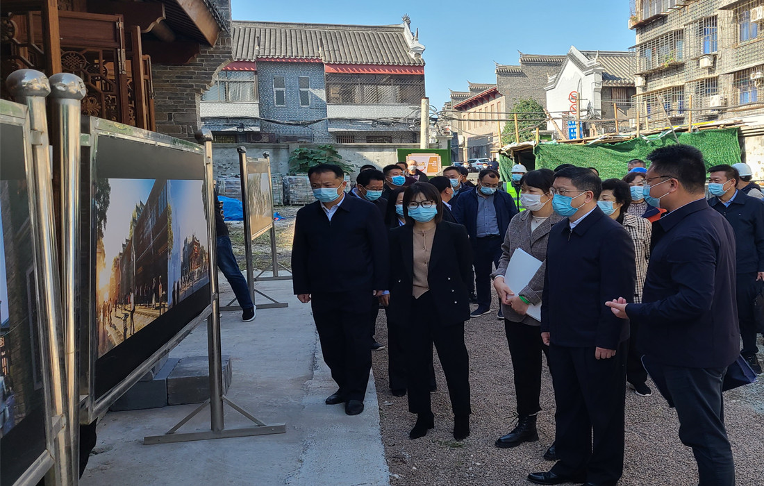 人大常委会主任吕义斌一行调研管家巷项目4.jpg 人大常委会主任吕义斌一行调研管家巷项目4.jpg