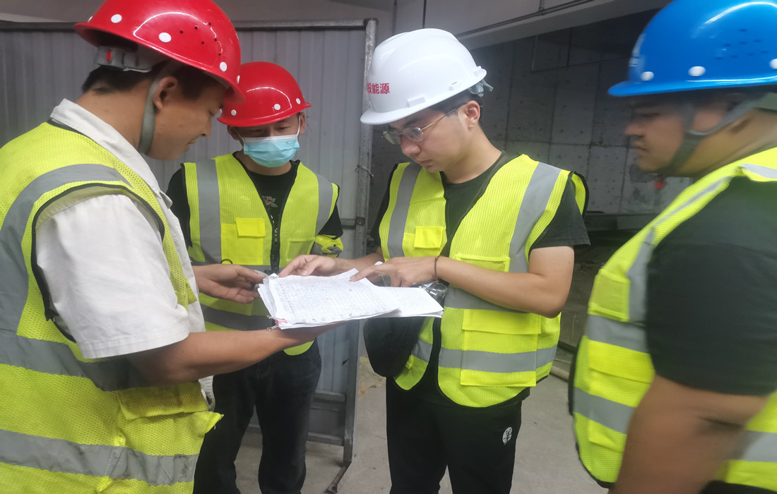 华侨城可再生能源站项目现场工作图.jpg 华侨城可再生能源站项目现场工作图.jpg