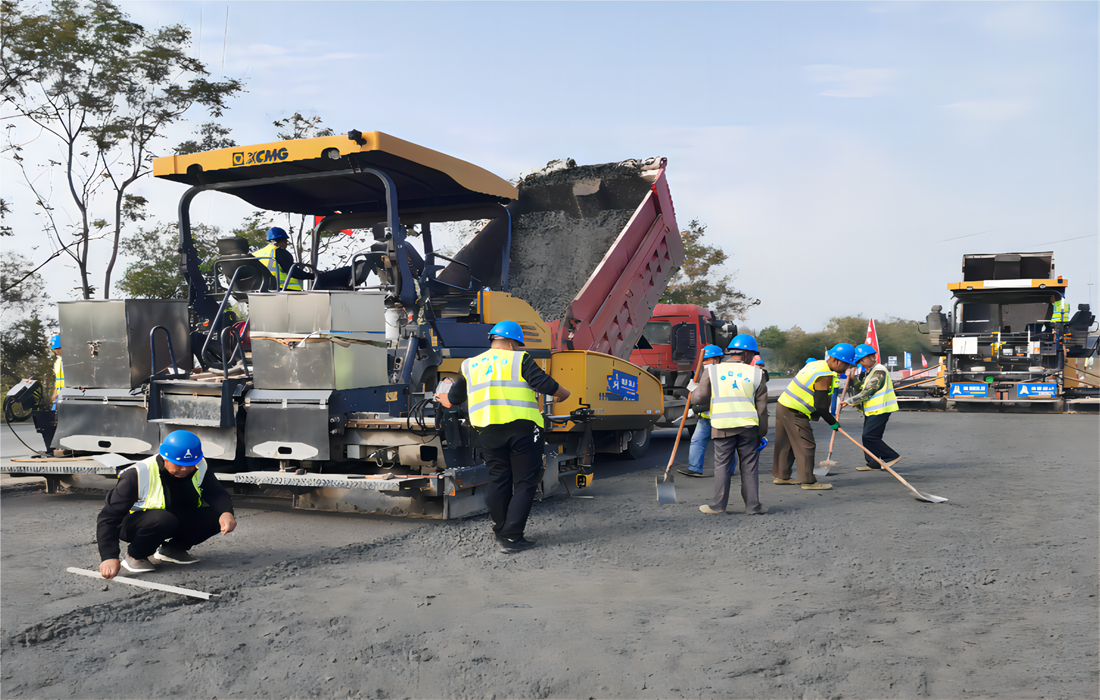磷石膏水稳碎石基层试验段铺设1.png 磷石膏水稳碎石基层试验段铺设1.png