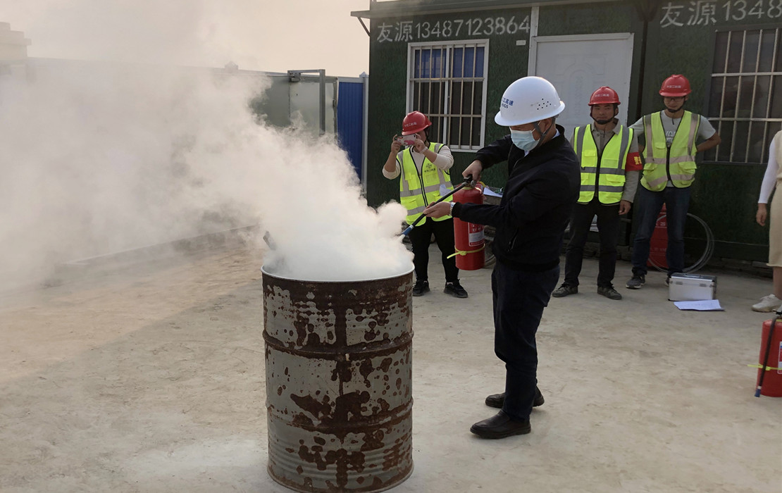 活动照片1.jpg 活动照片1.jpg