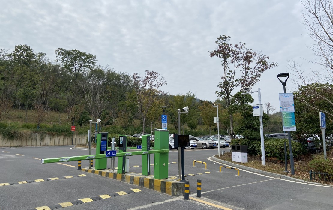 汉江智行运营管理习家池生态停车场.jpg