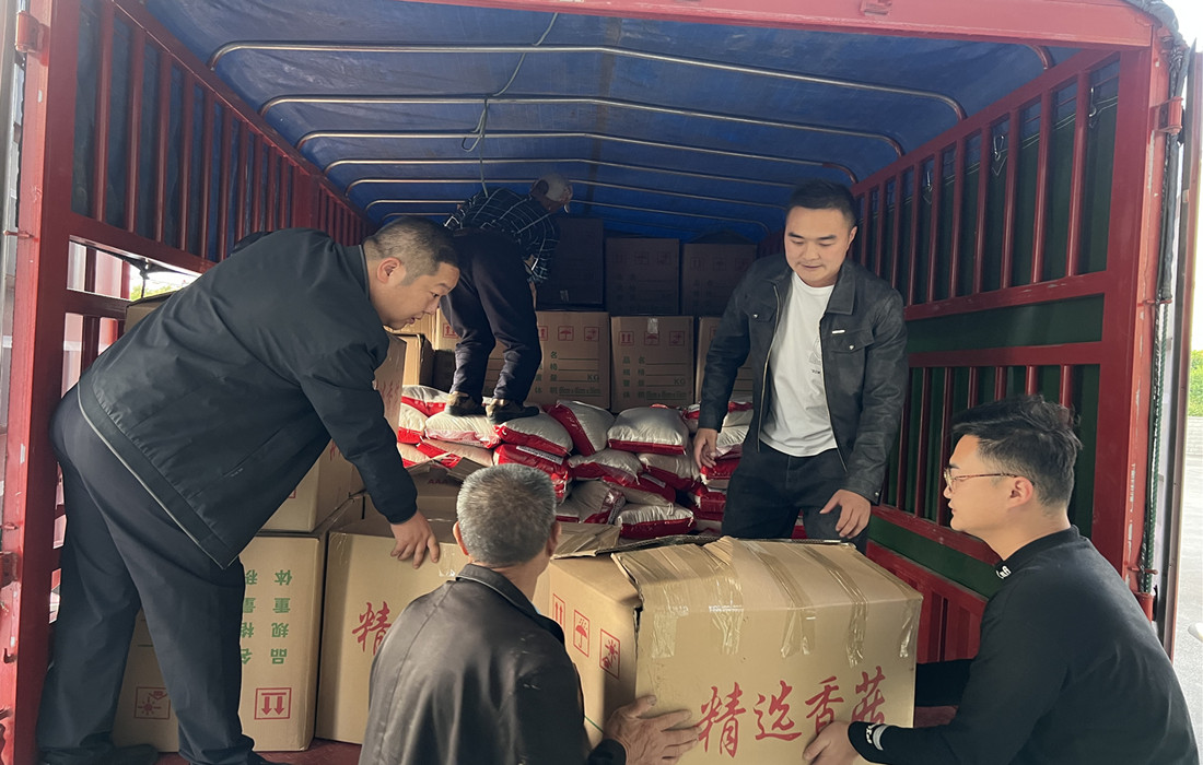 汉江保安.jpg 汉江保安.jpg