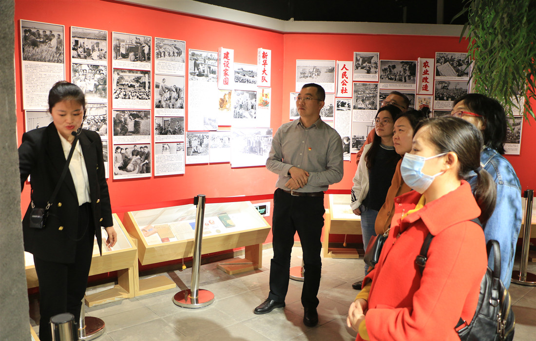 现场照片1.jpg 现场照片1.jpg