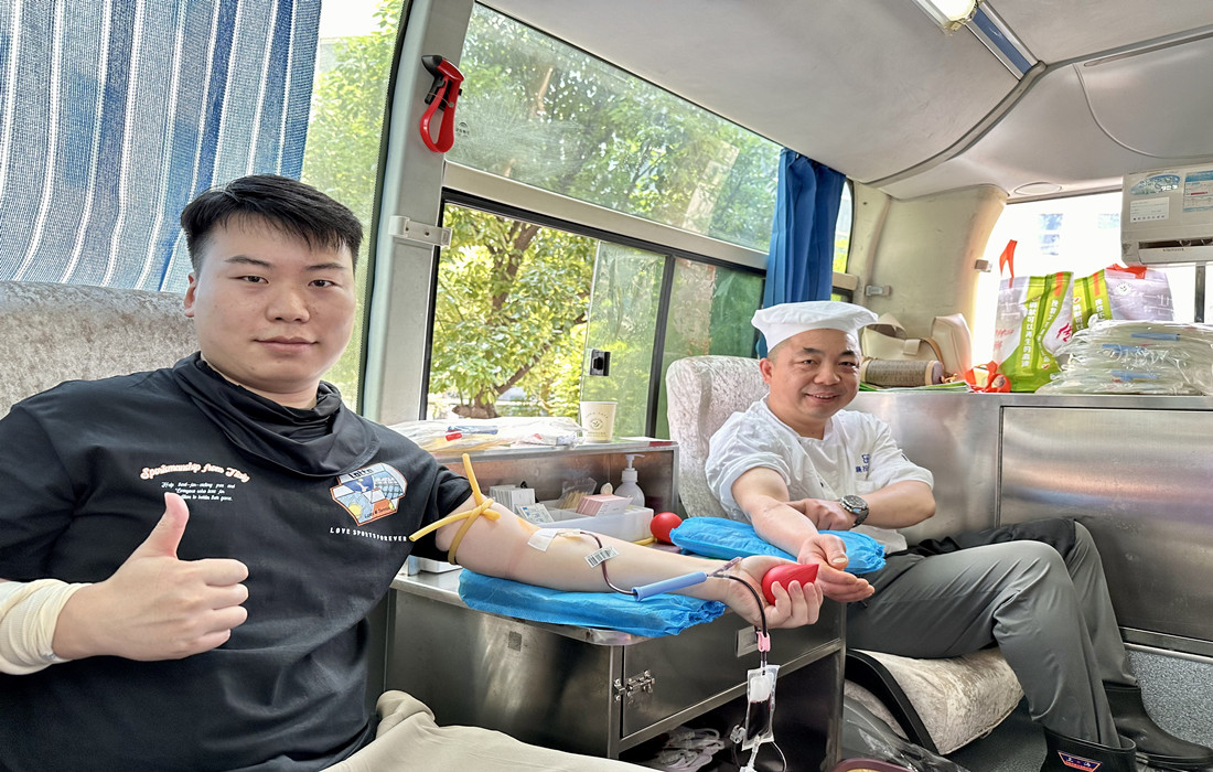 献血者照片2.jpg 献血者照片2.jpg