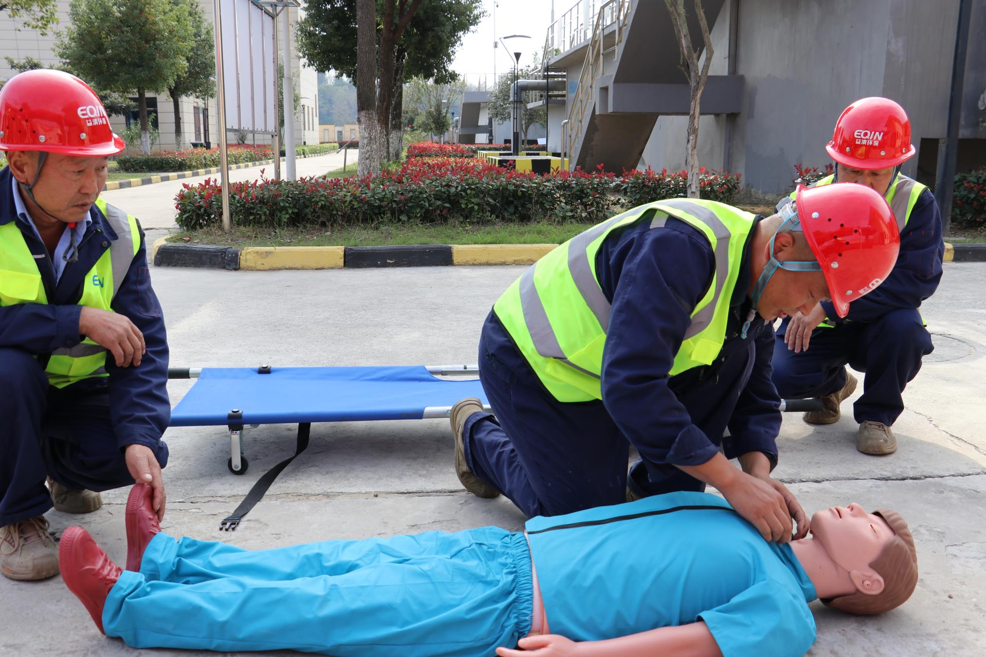 图片2.10月24日益清环保开展应急救援演练活动.JPG
