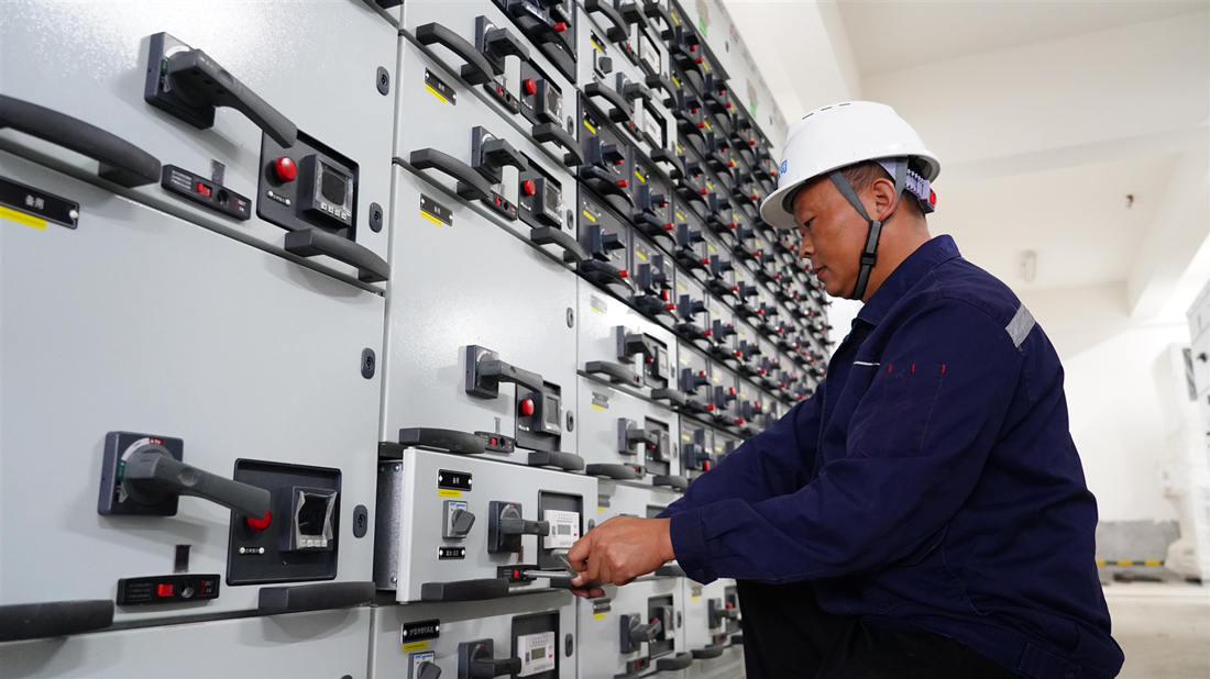 图片1.烘炉点火照片1.jpg 图片1.烘炉点火照片1.jpg