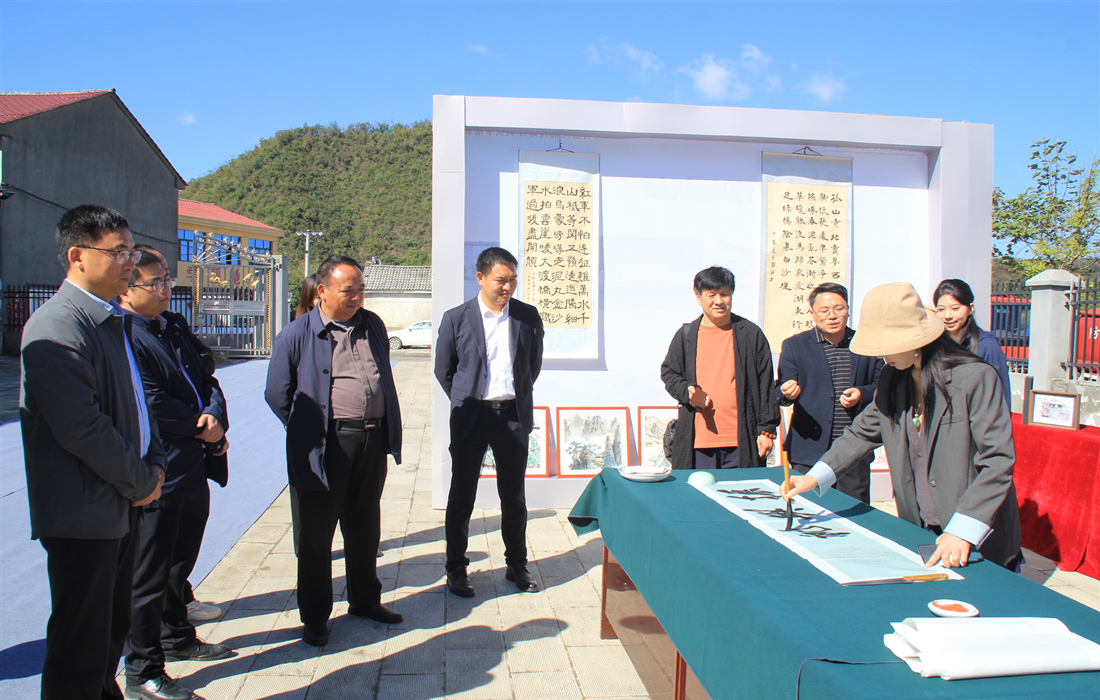 乡村振兴成果展2.jpg 乡村振兴成果展2.jpg