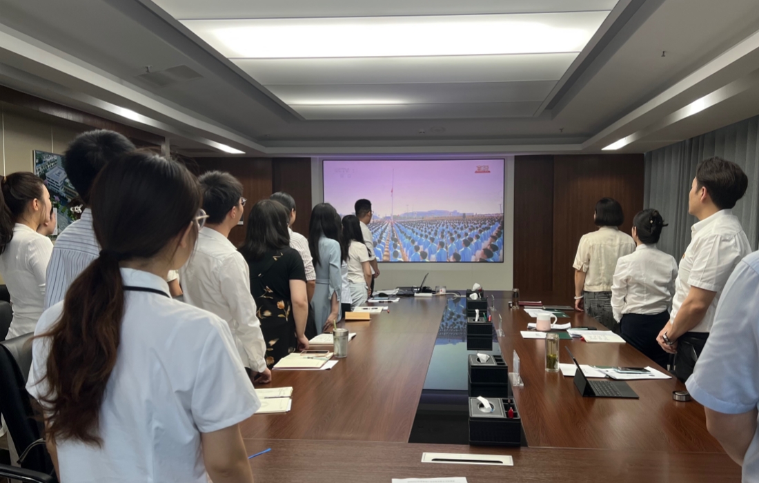 恒泰健康组织观看九三阅兵直播弘扬伟大抗战精神03_官网.jpg