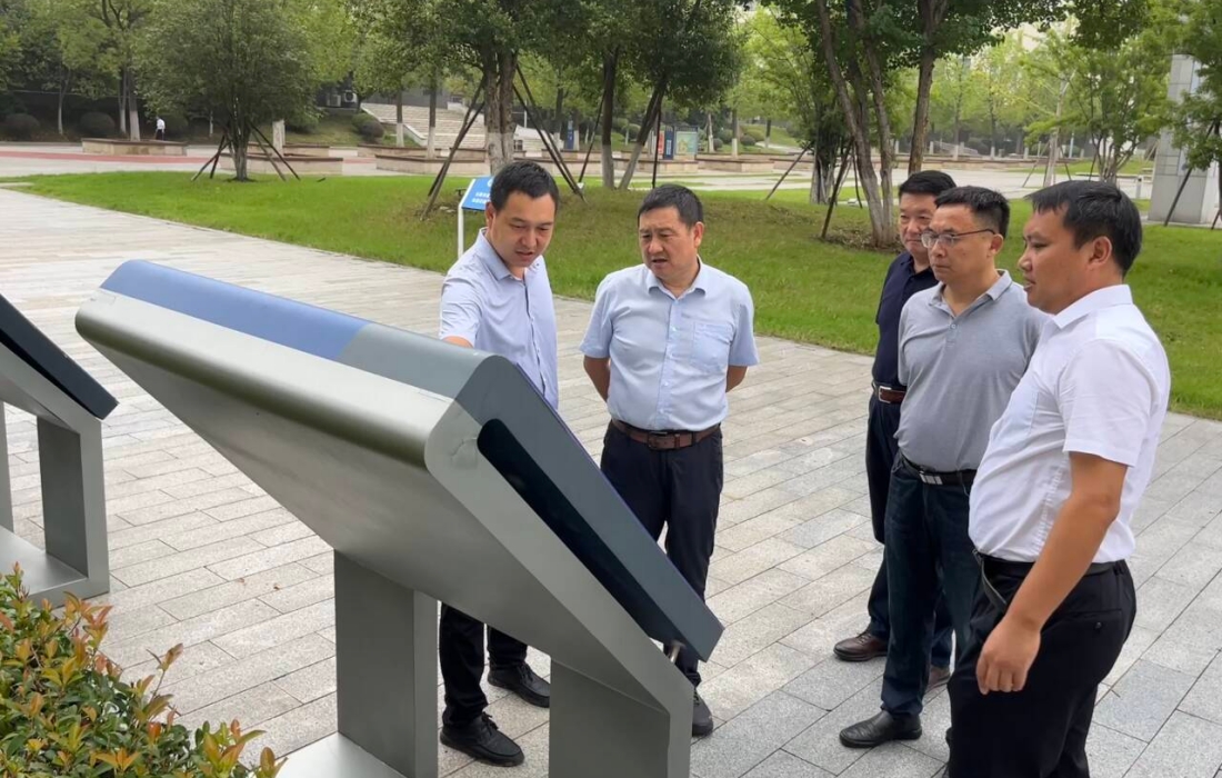 黄开均书记带队检查理工学院2_官网.jpg